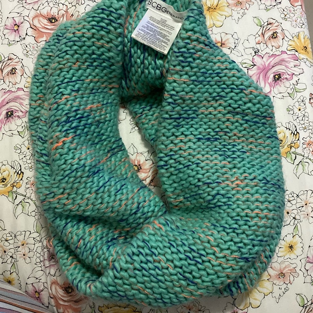 BCBGeneration Loop Infinity knited Scarf infinity cowl loop